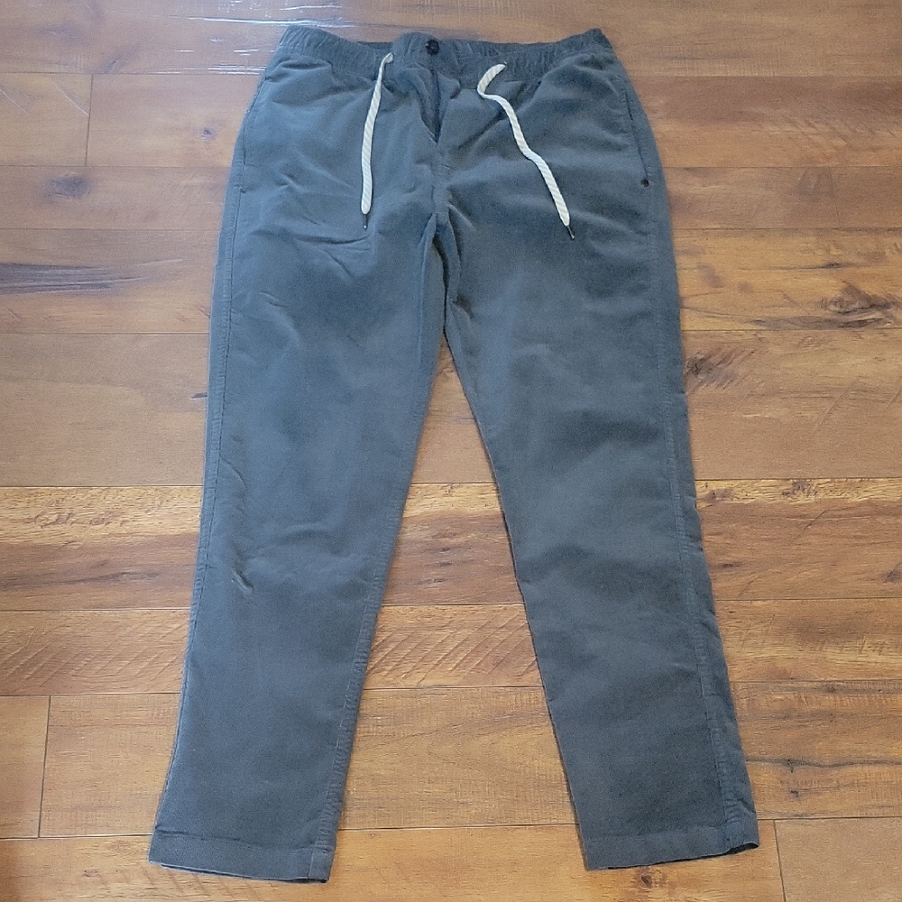 Men's sz large Vuori Optimist corduroy pants blue/green